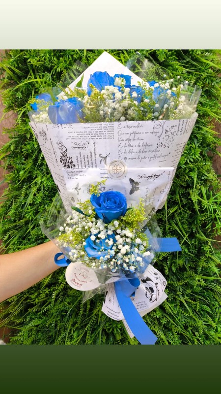 Buquê Rosas Azuis - Floricultura Santa Terezinha
