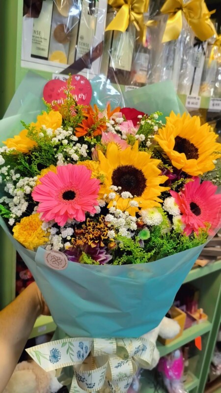 Buquê Misto Colorido - Floricultura Santa Terezinha